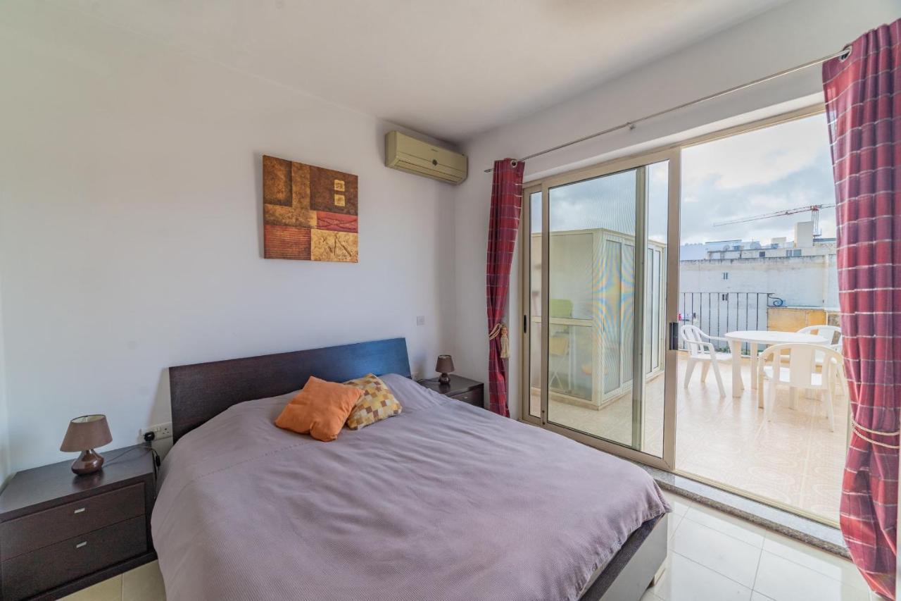 Amazing Views Of Spinola Bay In Heart Of Stjulians-Hosted By Sweetstay Saint Julian's Exterior photo